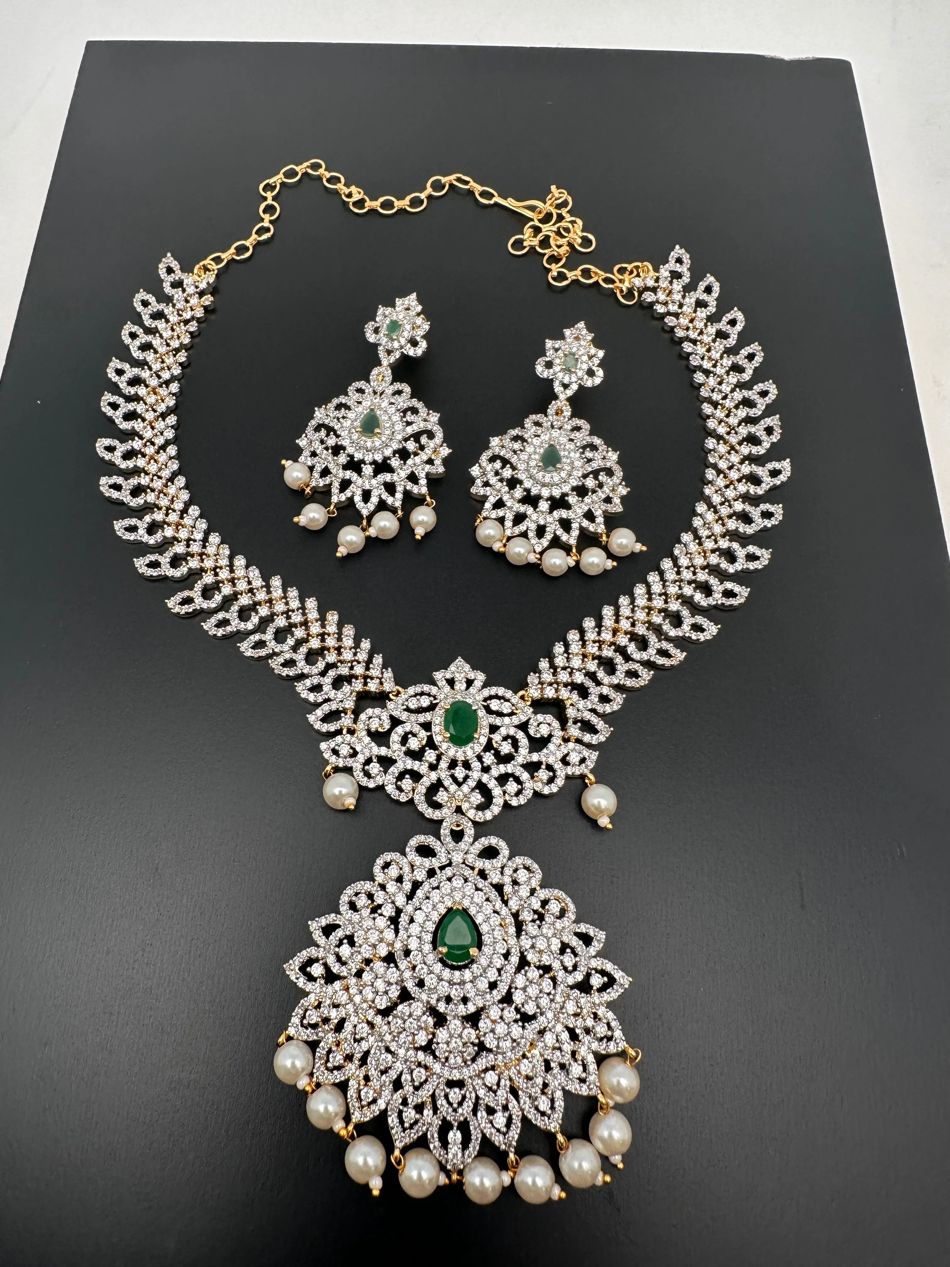 AD Diamond Finish Color Stone Floral Design Short Necklace