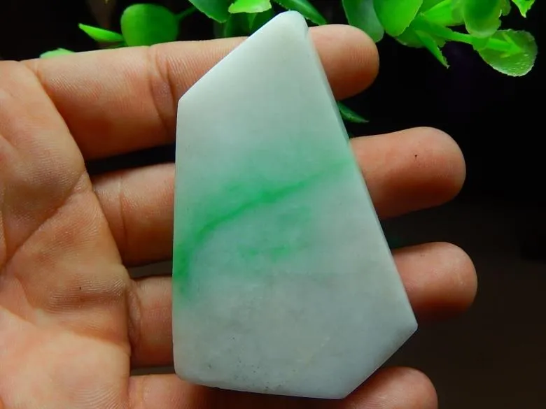Natural Jade Rough Jadeite Raw (75g, 70X43X17mm)