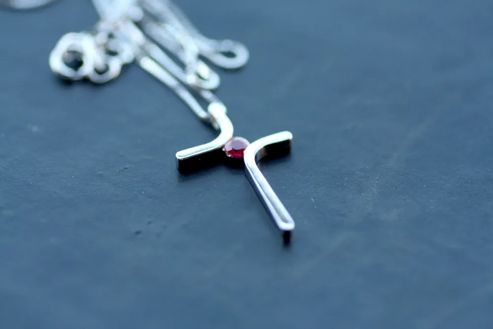 Ruby, White gold elegant cross
