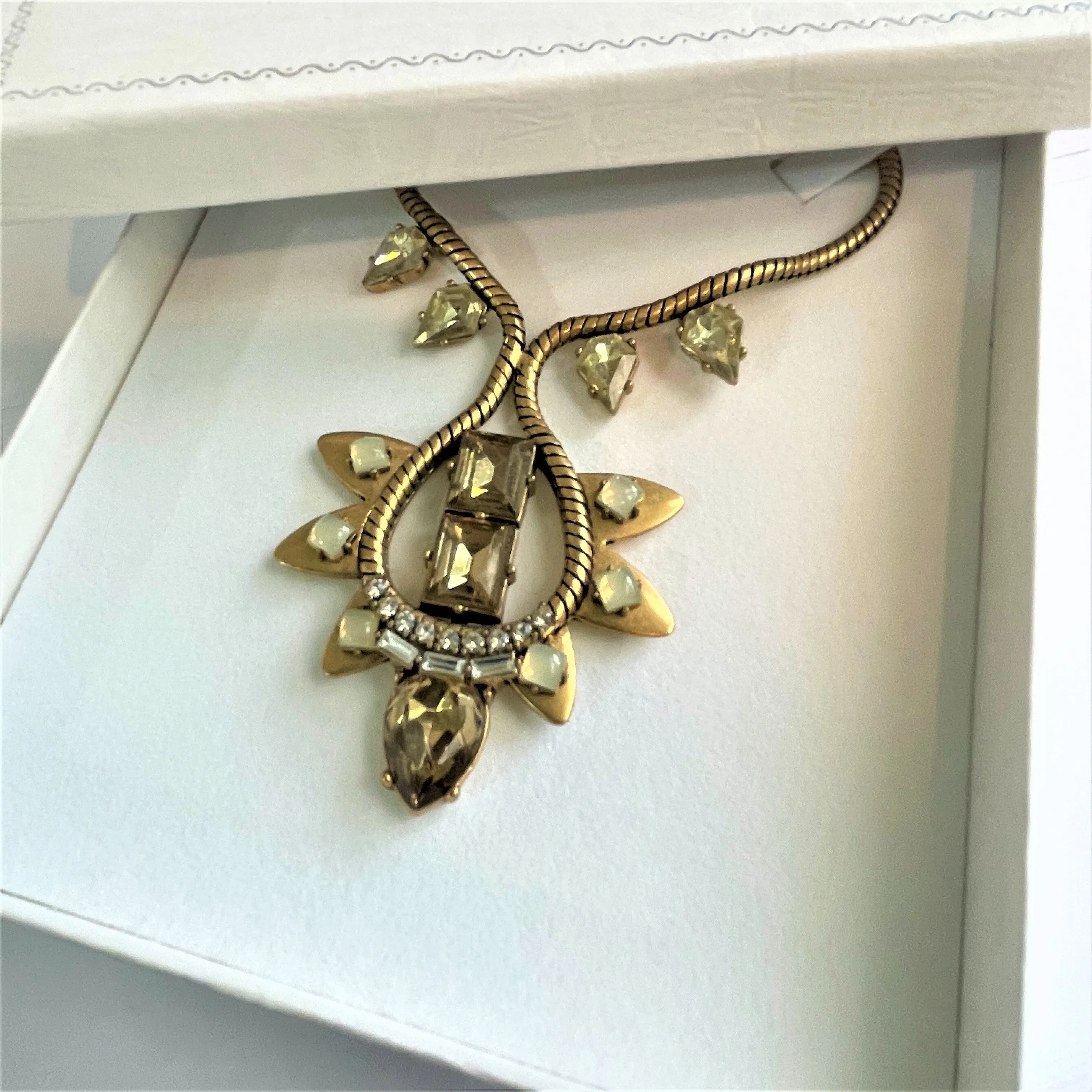 Stella & Dot USA Vintage Pendant