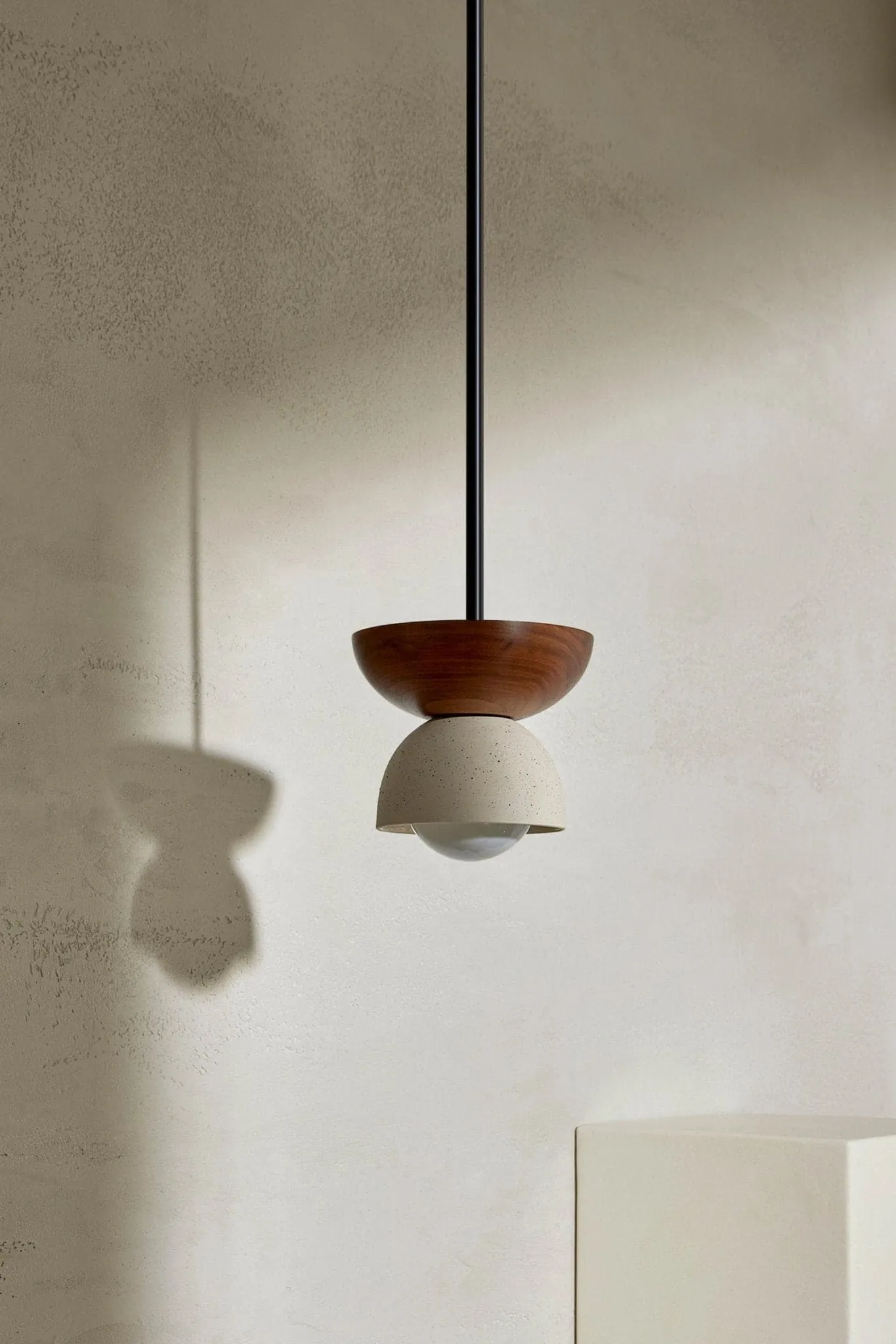 Terra 00 Pendant Light - Solid Rod